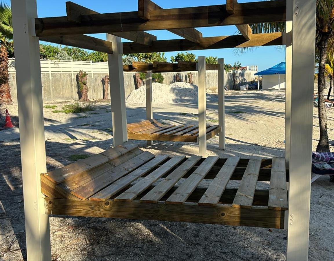 Studio Le Titoune Acces Plage St-Francois Avec Reservoir D'Eau Automatique Saint-Francois  Exteriör bild